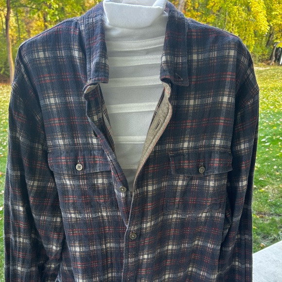 CARBON2COBALT Plaid flannel Button-Up Shirt - Picture 2 of 6